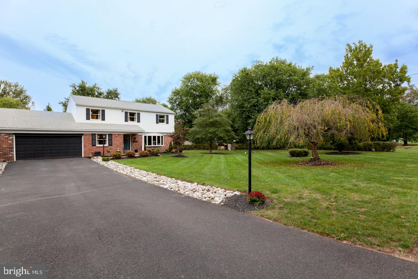 895 Pulinski Road Ivyland, PA 18974 - Photo 5 of 44 Gallery Image 5
