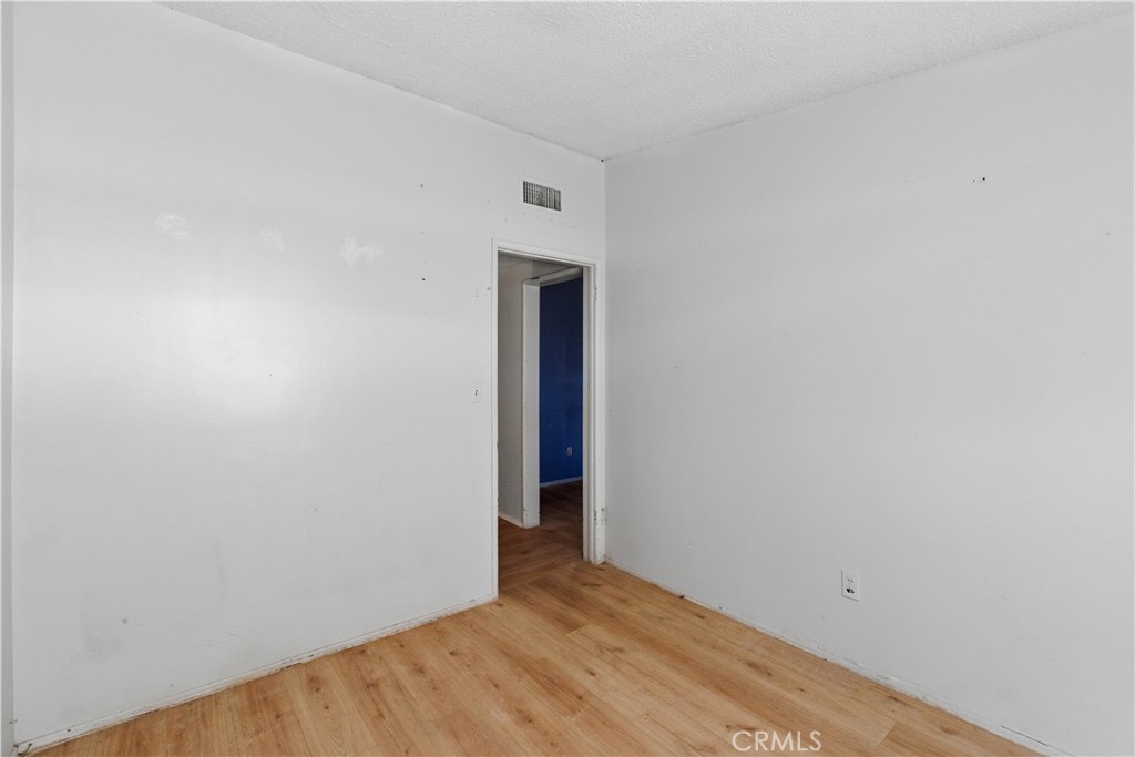 10380 Baker Road Lucerne Valley, CA 92356 - Photo 15 of 42