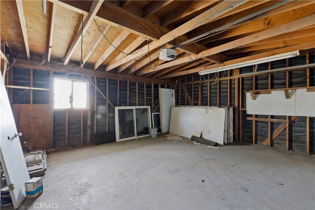 10380 Baker Road Lucerne Valley, CA 92356 - Photo 27 of 42