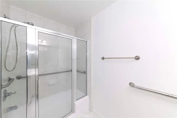 $2,700 | 3120 Sepulveda Boulevard, Unit 112, Torrance, CA 90505