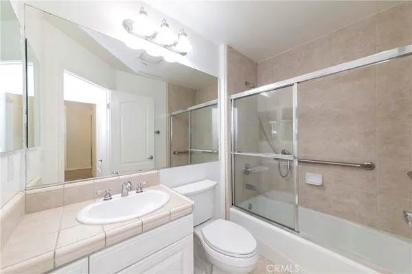 $2,700 | 3120 Sepulveda Boulevard, Unit 112, Torrance, CA 90505