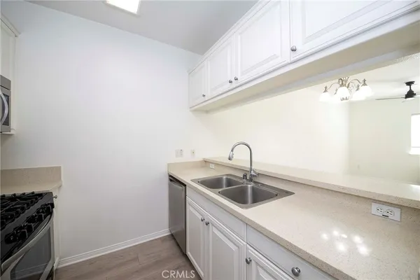 $2,700 | 3120 Sepulveda Boulevard, Unit 112, Torrance, CA 90505