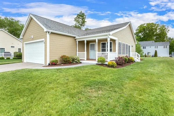 $665,000 | 4 Candlelight Lane, Bellingham, MA 02019