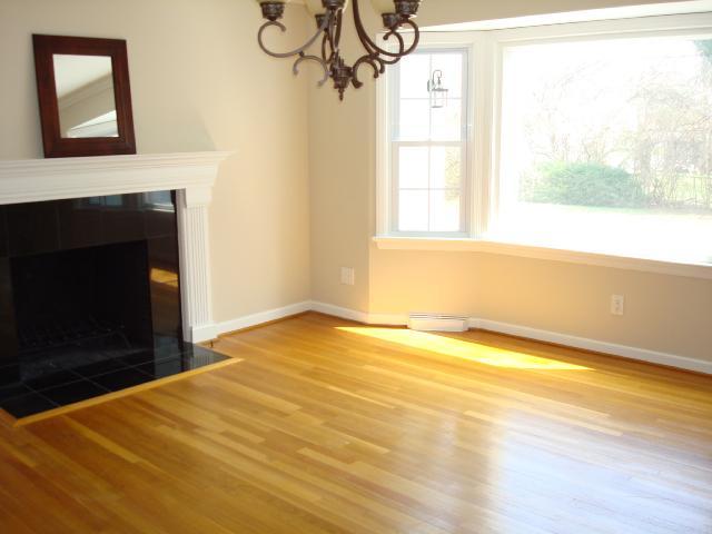 3068 Edgefield Road Columbus, OH 43221 - Photo 6 of 18
