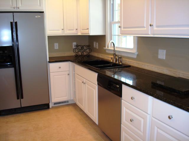 3068 Edgefield Road Columbus, OH 43221 - Photo 10 of 18