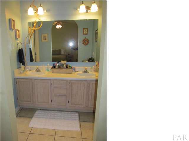 1921 Merlin Road Pensacola, FL 32506 - Photo 7 of 17 ARCH OPENING TO MASTER BATH.