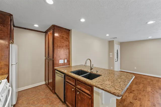 $1,300 | 511 Turner Drive, Unit A, Houston, TX 77076