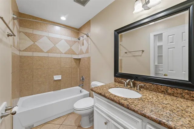 $1,300 | 511 Turner Drive, Unit A, Houston, TX 77076