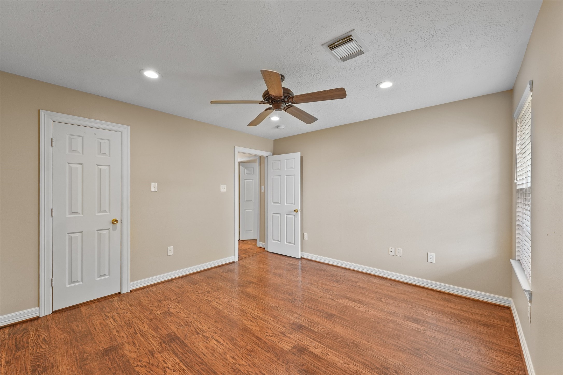 511 Turner Drive, Unit A Houston, TX 77076 - Photo 9 of 15