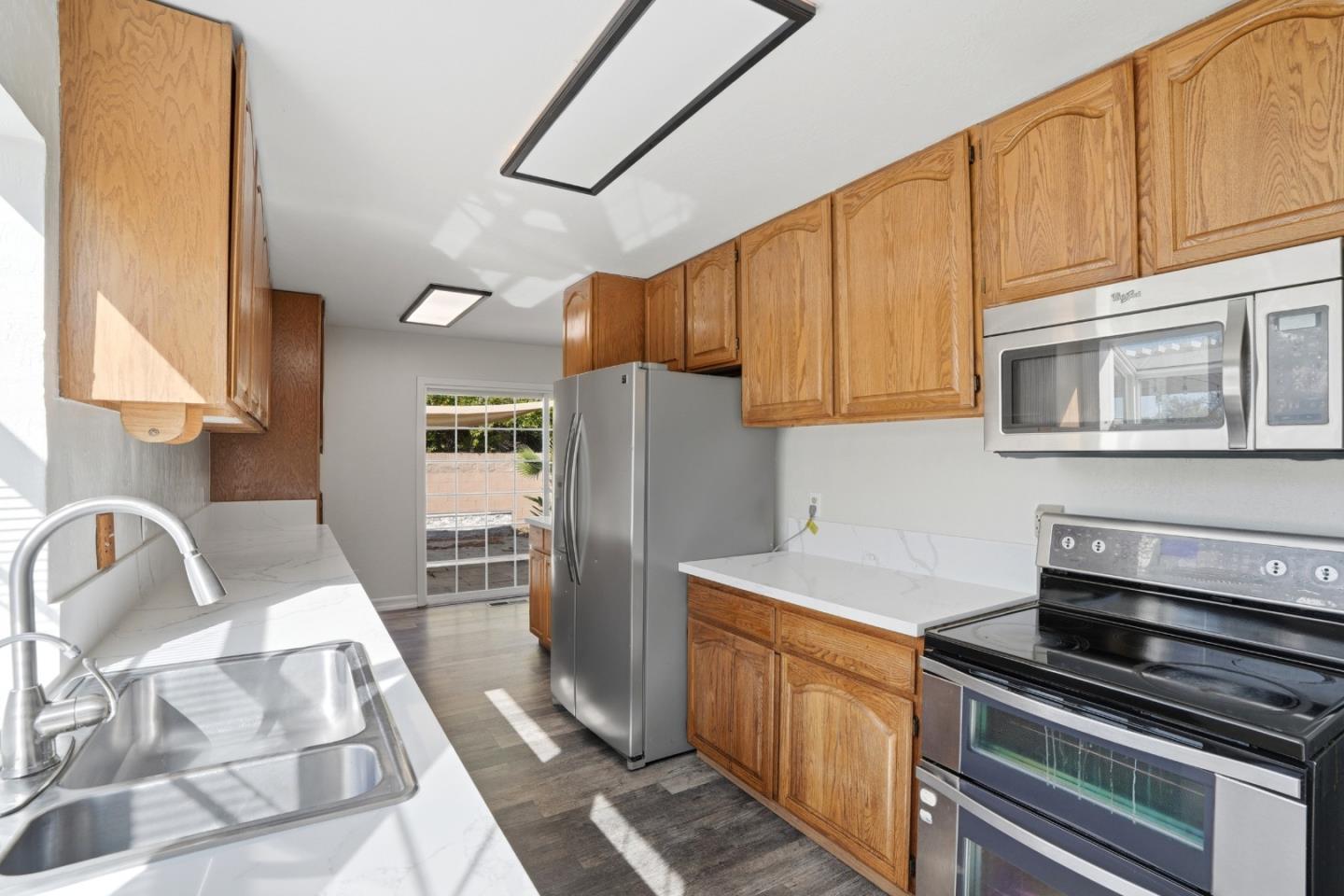 1454 Arlington Road Livermore, CA 94551 - Photo 13 of 44