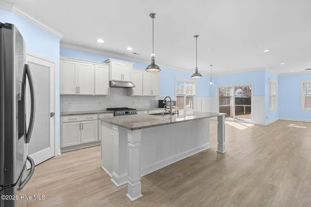 $515,000 | 105 North Lamplighters Walk, Hampstead, NC 28443