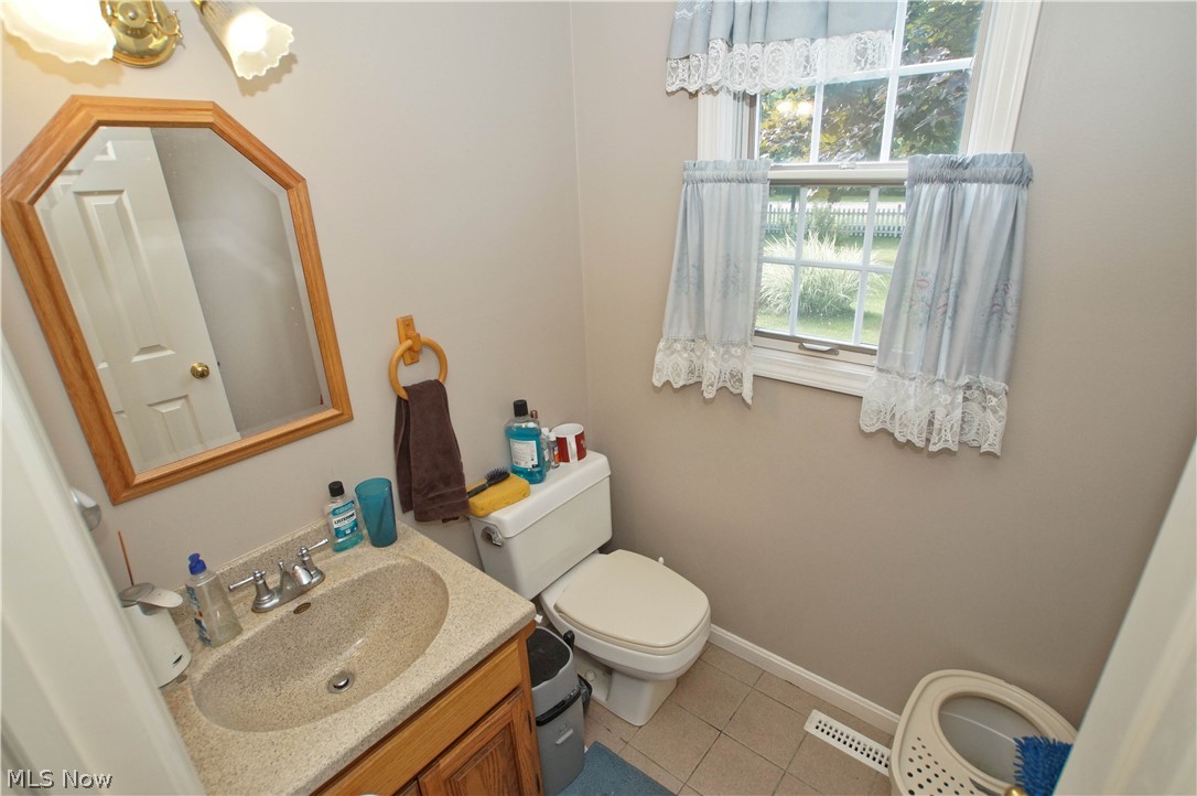 33749 Cedar Road Mayfield Heights, OH 44124 - Photo 13 of 33