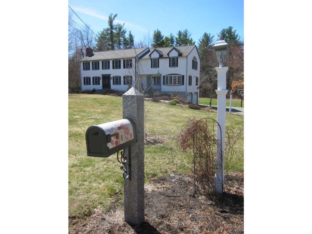 10 Bartlett Road Hampstead, NH 03841 - Photo 11 of 36 Gallery Image 11
