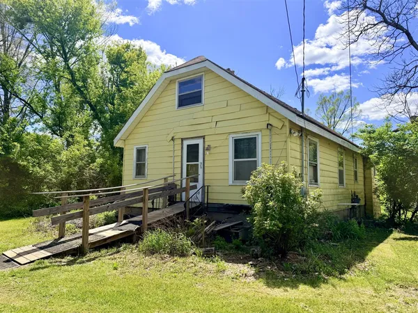 $155,000 | 1200 South Green Acres Street, Jackson, MI 49201