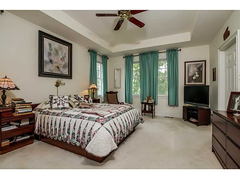 8 Kettle Cl, Unit 8 Westerly, RI 02891 - Photo 12 of 25 Master Bedroom.