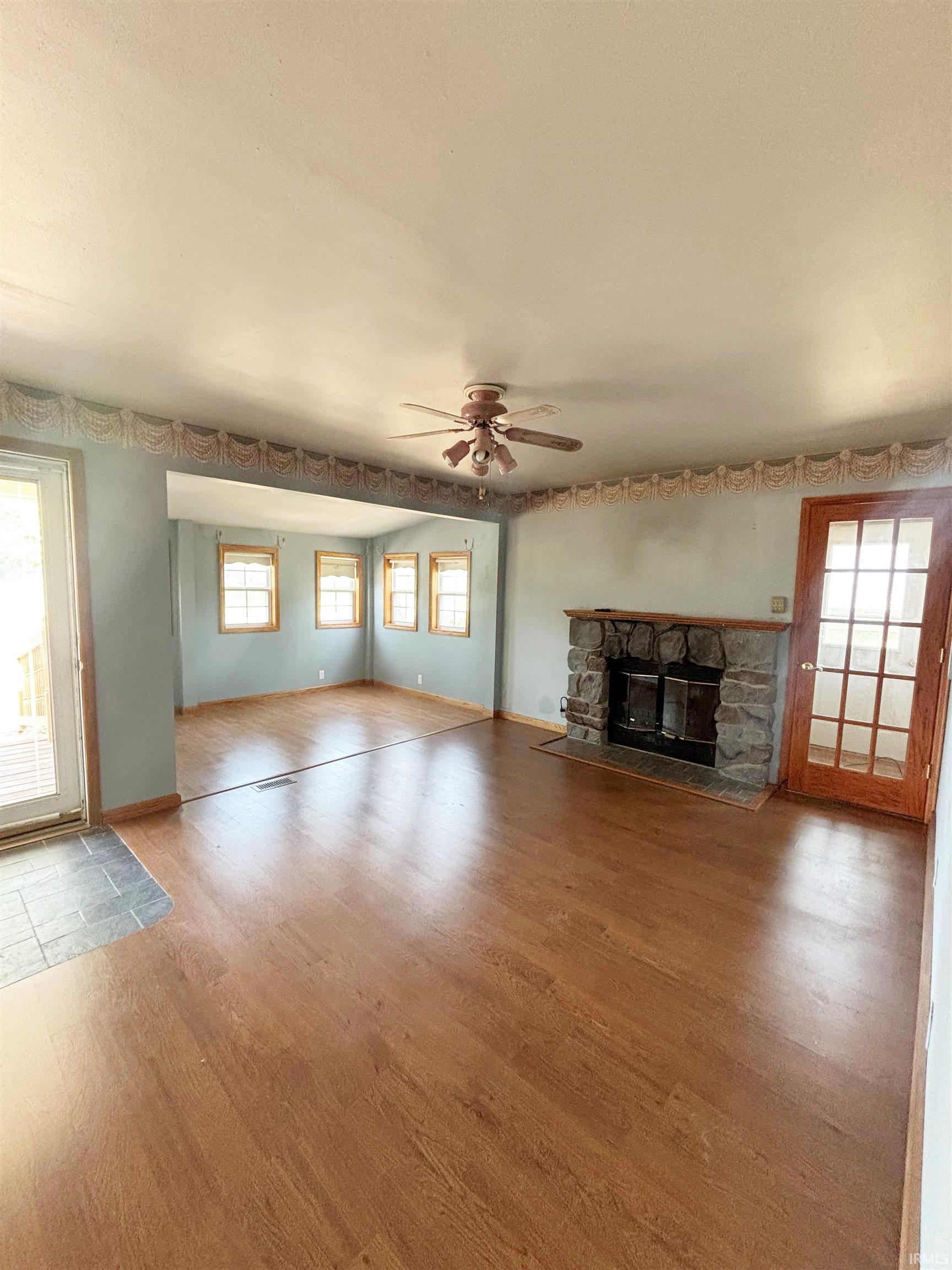 5159 County Road 29 Auburn, IN 46706 - Photo 3 of 24