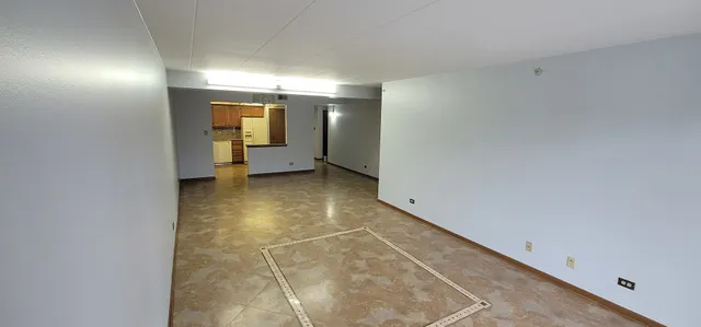 $254,900 | 4530 West 93rd Street, Unit 2B, Oak Lawn, IL 60453