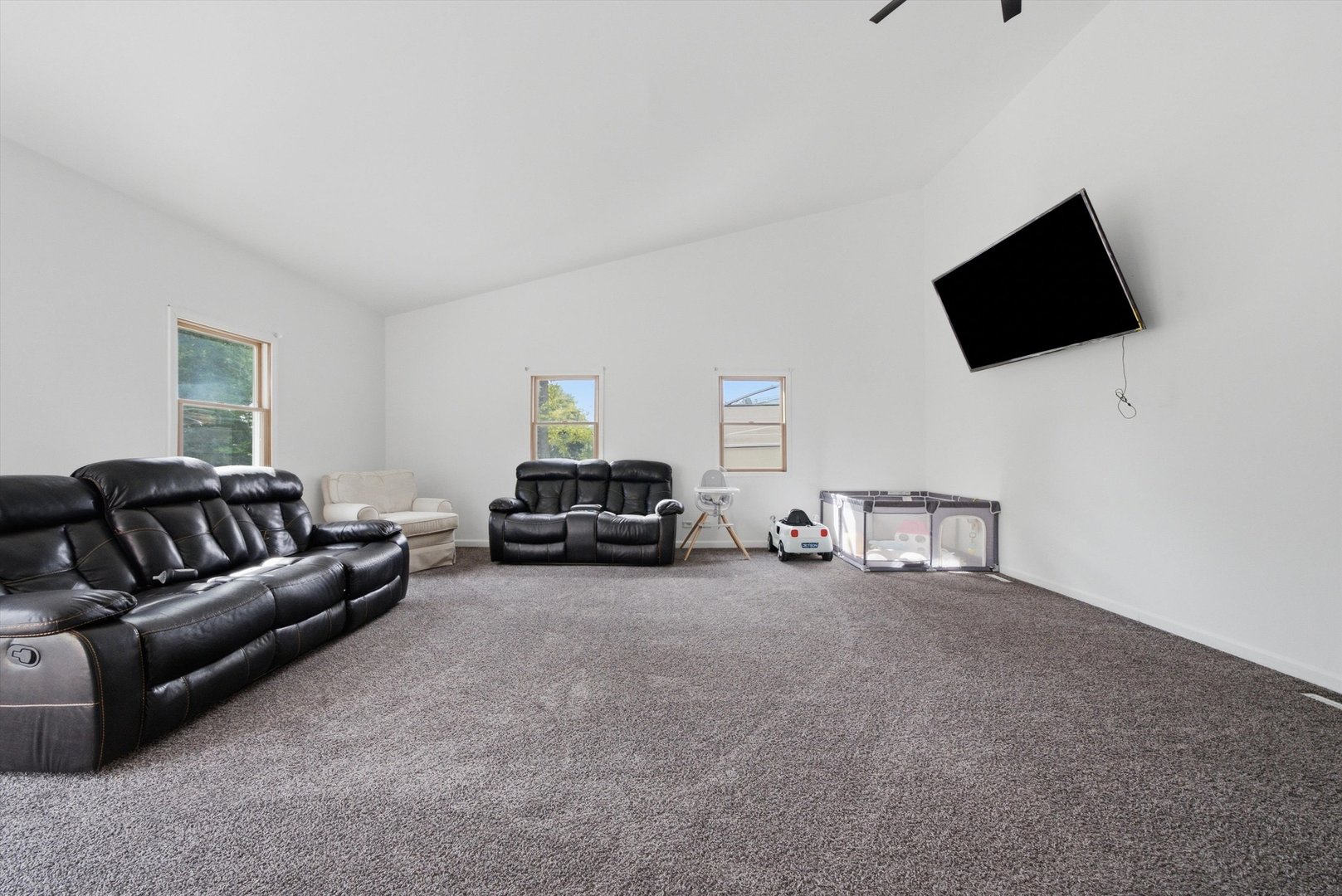 911 Kohley Road Lisle, IL 60532 - Photo 26 of 53 Gallery Image 26