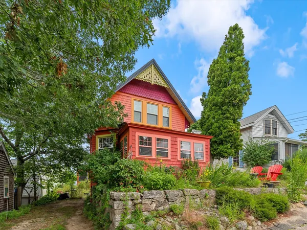 $750,000 | 15 3rd Street, Wareham, MA 02558