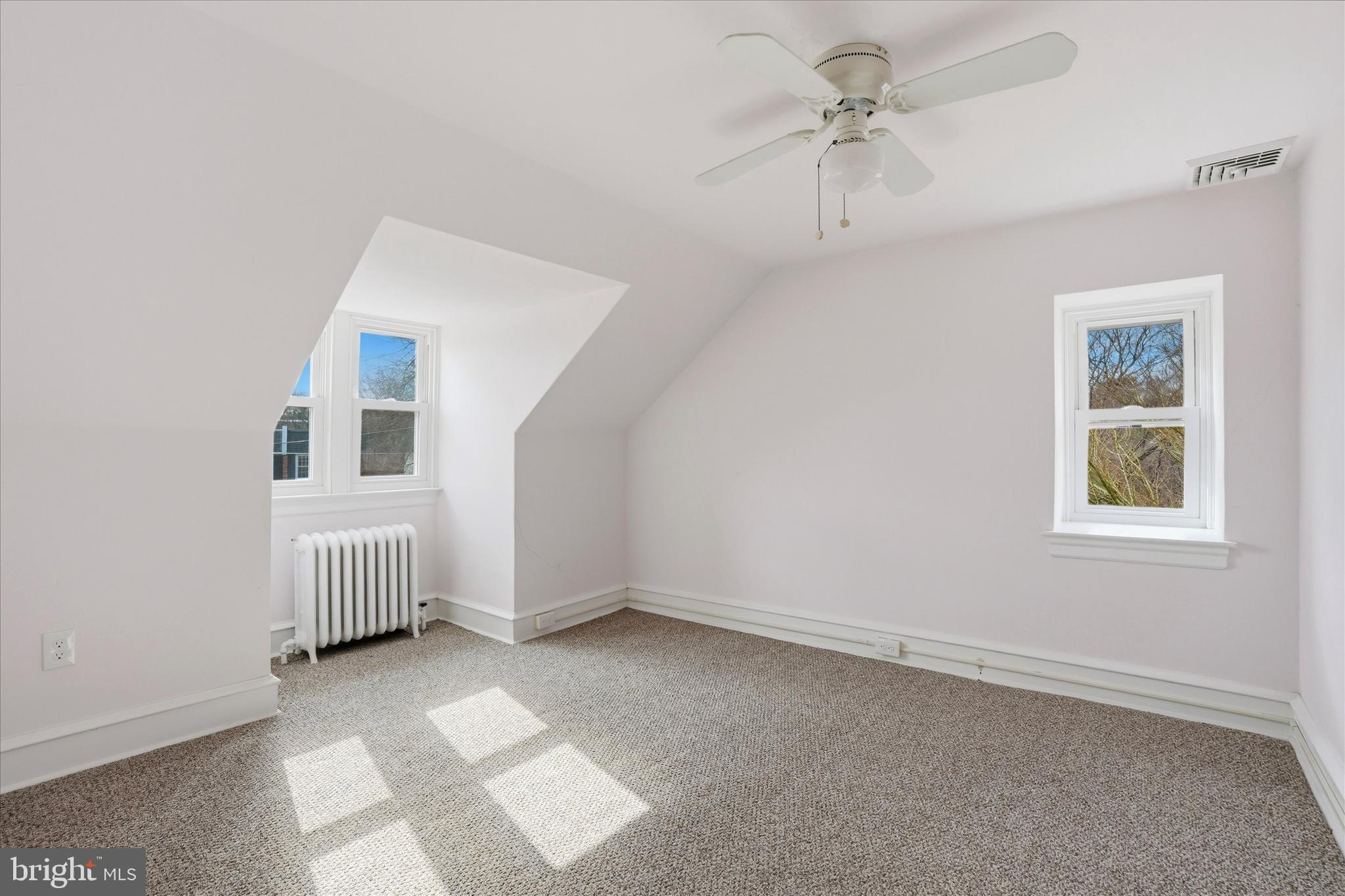 7807 Winston Road Philadelphia, PA 19118 - Photo 16 of 34