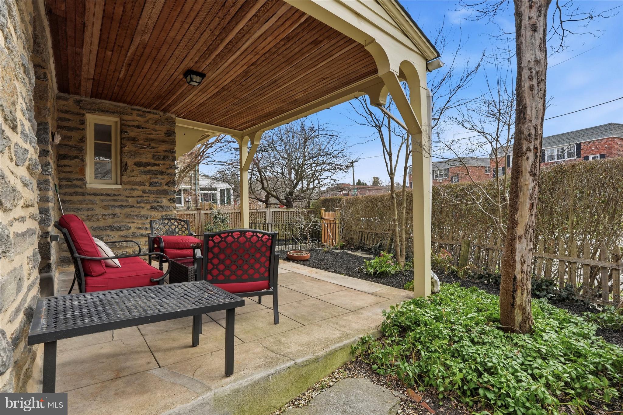 7807 Winston Road Philadelphia, PA 19118 - Photo 3 of 34