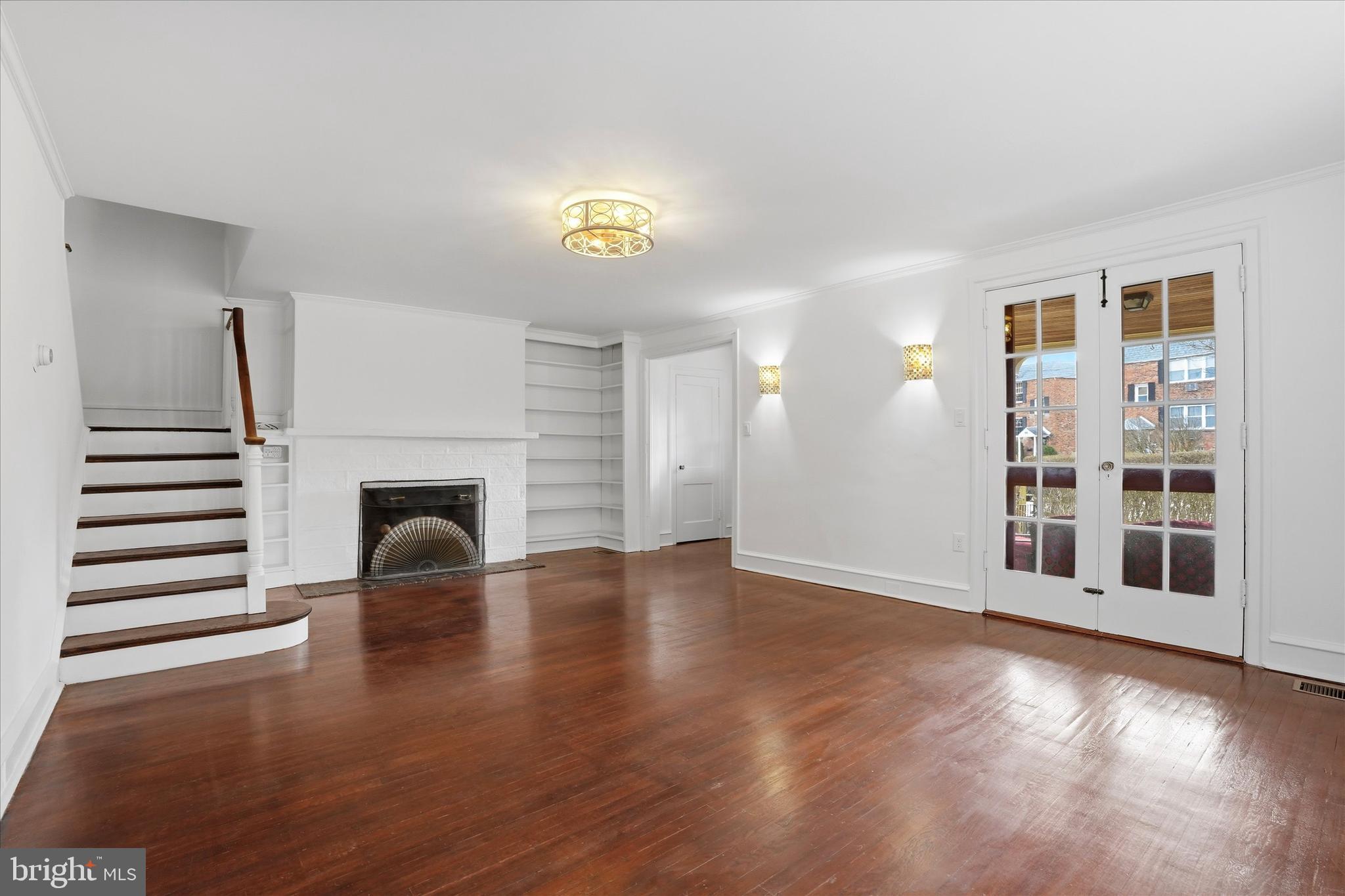 7807 Winston Road Philadelphia, PA 19118 - Photo 6 of 34