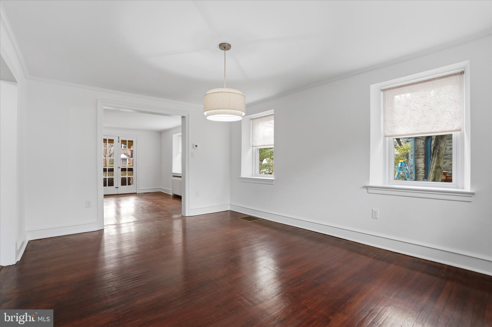 7807 Winston Road Philadelphia, PA 19118 - Photo 8 of 34