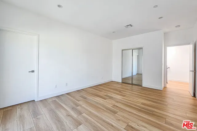 $4,125 | 1923 Carmona Avenue, Los Angeles, CA 90016