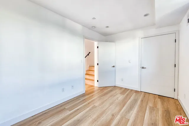 $4,125 | 1923 Carmona Avenue, Los Angeles, CA 90016