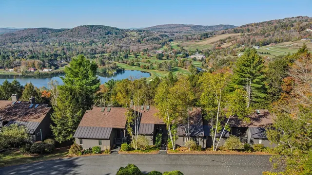 $575,000 | 397 Alden Partridge Road, Unit 1D, Hartford, VT 05059