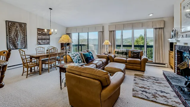 $575,000 | 397 Alden Partridge Road, Unit 1D, Hartford, VT 05059