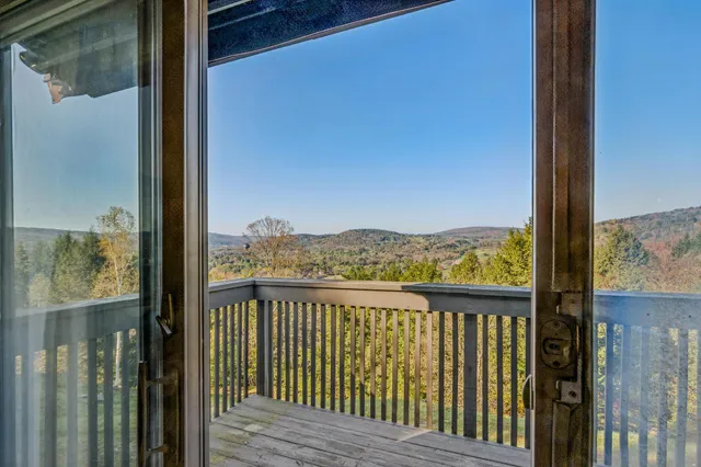 $575,000 | 397 Alden Partridge Road, Unit 1D, Hartford, VT 05059