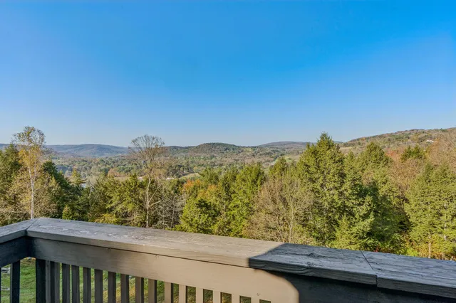 $575,000 | 397 Alden Partridge Road, Unit 1D, Hartford, VT 05059