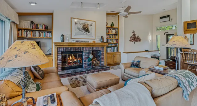 $575,000 | 397 Alden Partridge Road, Unit 1D, Hartford, VT 05059