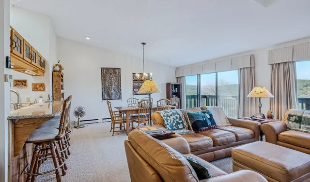 $575,000 | 397 Alden Partridge Road, Unit 1D, Hartford, VT 05059