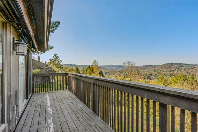 $575,000 | 397 Alden Partridge Road, Unit 1D, Hartford, VT 05059