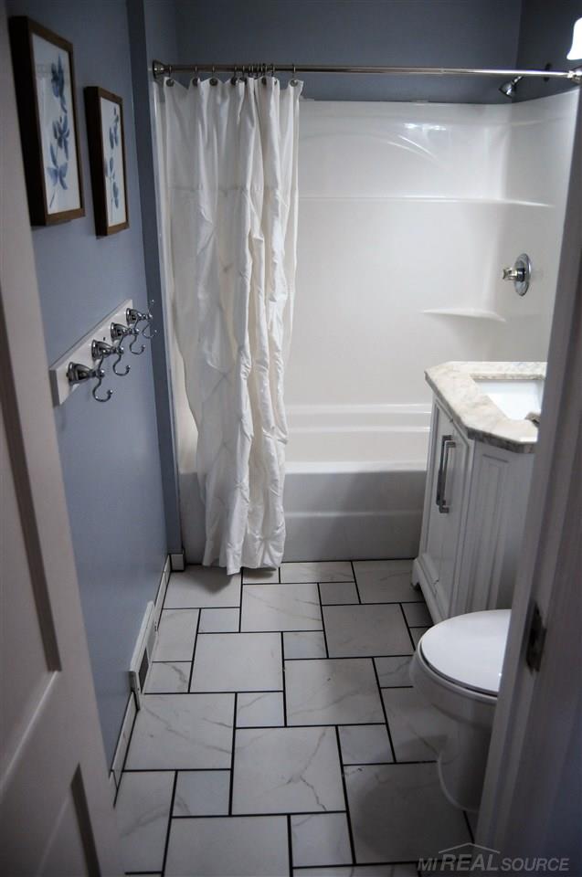 7970 North Road Fort Gratiot, MI 48059 - Photo 24 of 52