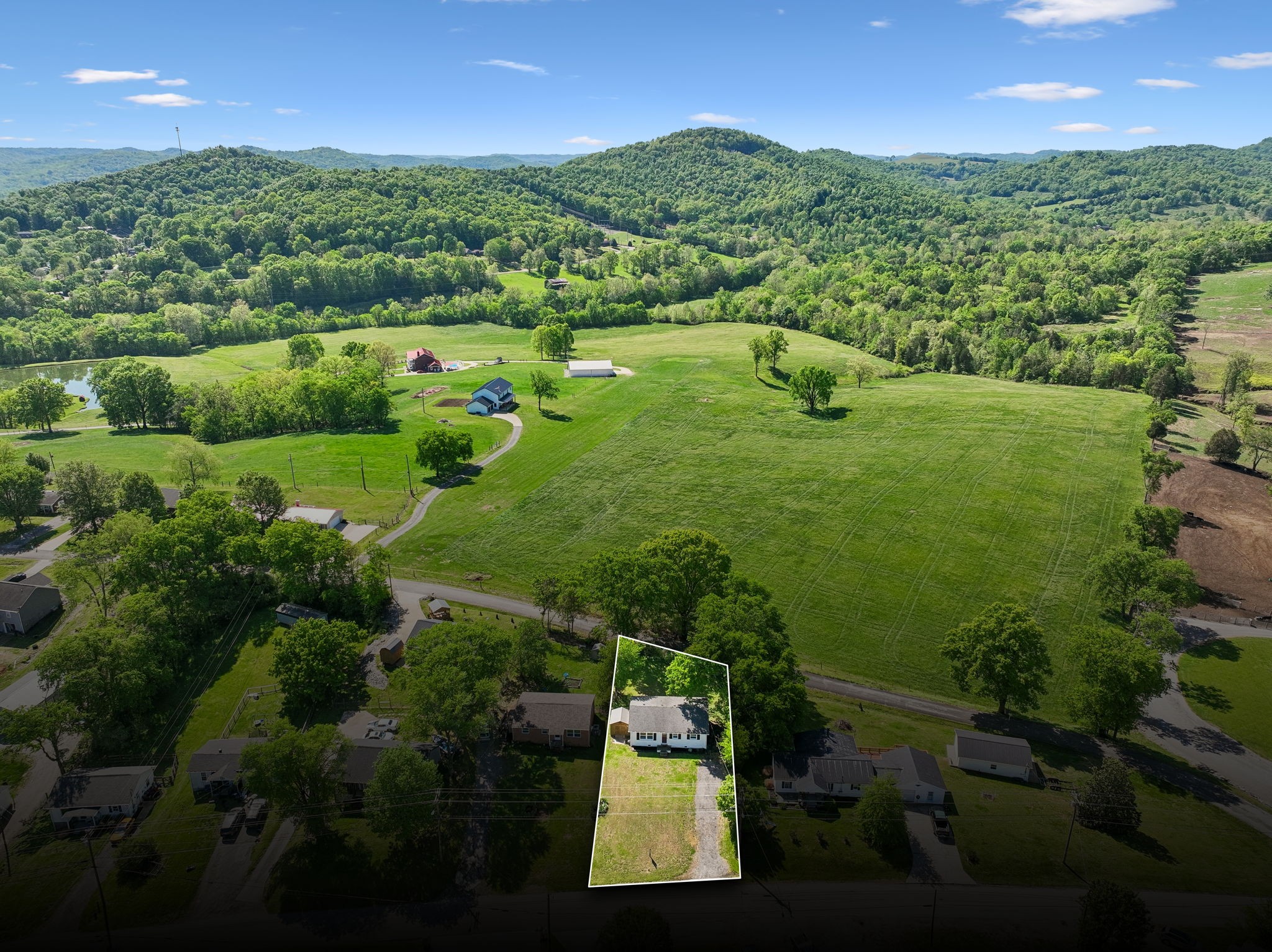 153 Old Lebanon Road Carthage, TN 37030 - Photo 26 of 29 a view of a city