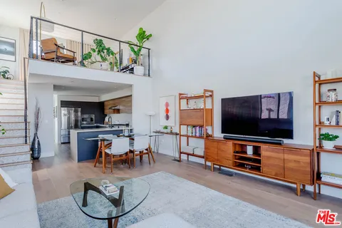 $1,468,000 | 5014 Rosewood Avenue, Los Angeles, CA 90004
