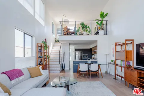 $1,468,000 | 5014 Rosewood Avenue, Los Angeles, CA 90004