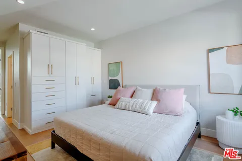 $1,468,000 | 5014 Rosewood Avenue, Los Angeles, CA 90004