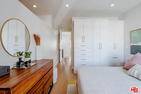 $1,468,000 | 5014 Rosewood Avenue, Los Angeles, CA 90004