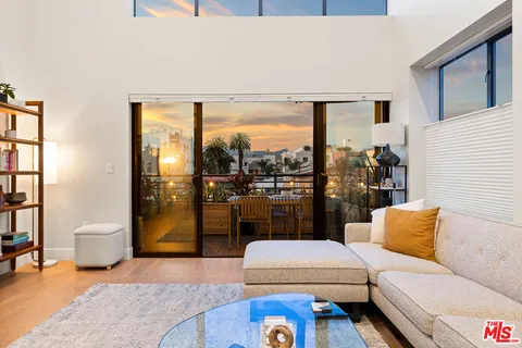$1,468,000 | 5014 Rosewood Avenue, Los Angeles, CA 90004