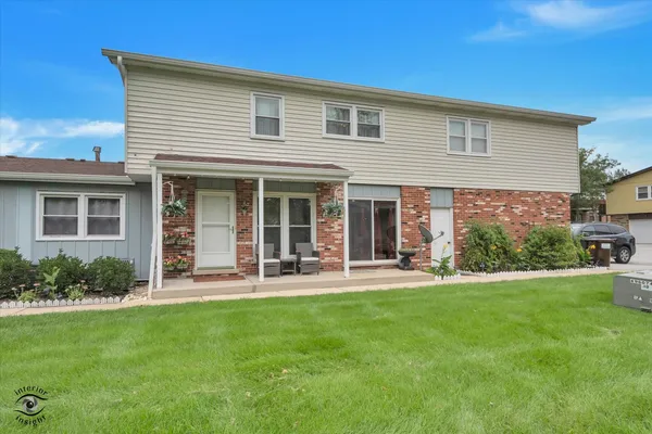 $229,900 | 19519 116th Avenue, Unit B, Mokena, IL 60448