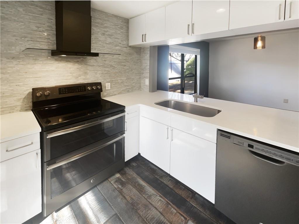 2011 Variations Drive Northeast Atlanta, GA 30329 - Photo 10 of 29