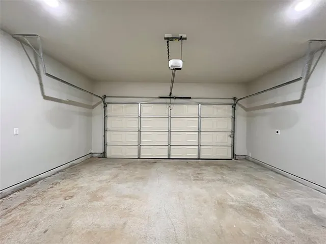 $1,995 | 3501 East Renfro Street, Unit 605, Burleson, TX 76028