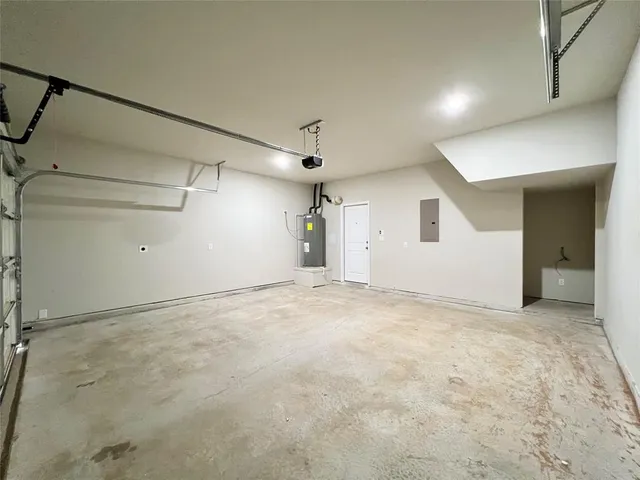 $1,995 | 3501 East Renfro Street, Unit 605, Burleson, TX 76028