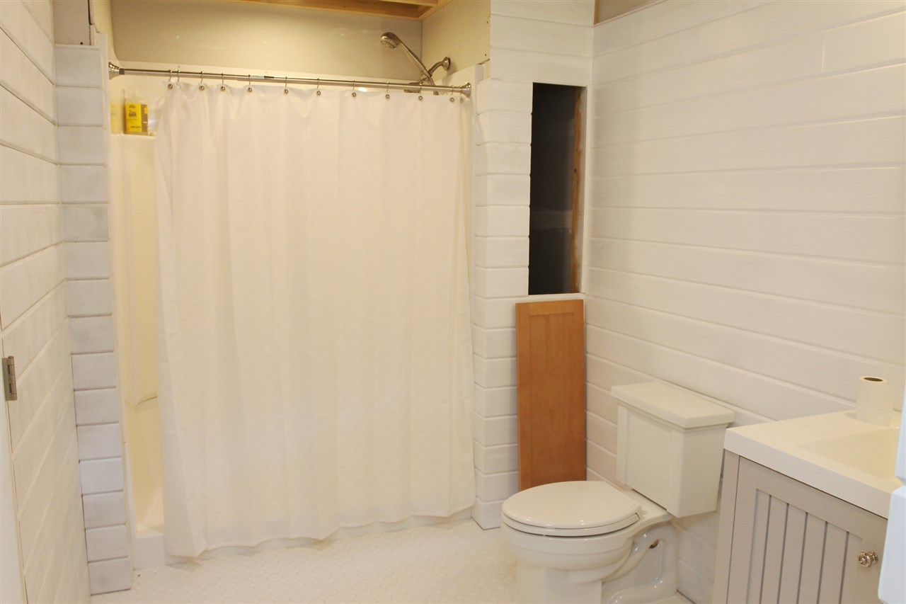 7230 Barney Road Traverse City, MI 49684 - Photo 51 of 73 1816622-50.JPG