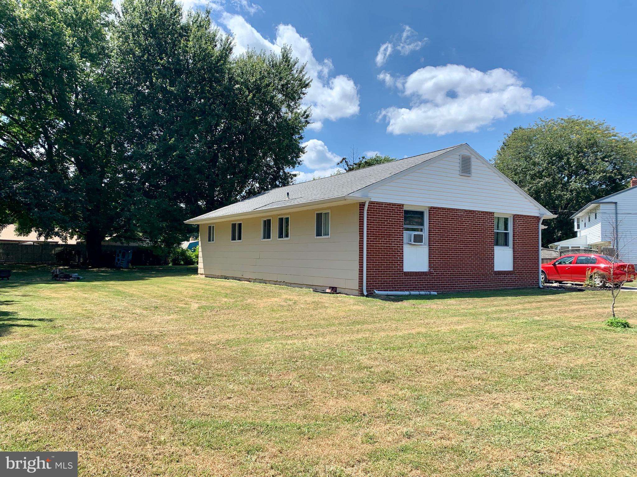 17 Fort Donelson Road Pennsville, NJ 08070 - Photo 2 of 24 huge yard on dead end street