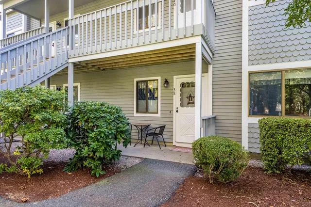 $400,000 | 38 Eaton Lane, Unit 38, Brewster, MA 02631